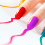 10 небанальных способов использования лака для ногтей