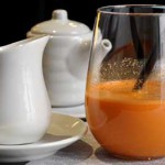 Чем полезен морковный сок: состав, калорийность, полезные свойства, противопоказания