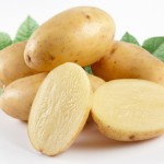 Сырой картофельный сок имеет много пользы и минимум вреда.